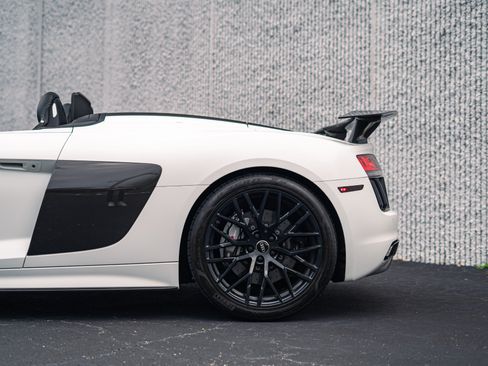 Used 2018 Audi R8 V10 plus AWD/4WD image 27