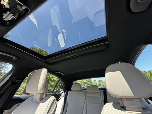 Certified 2025 Mercedes-Benz C 300 Sedan image 33