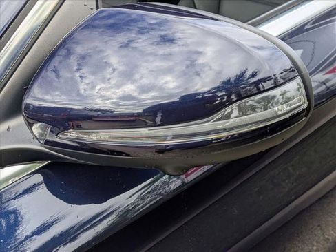 Used 2019 Mercedes-Benz C 300 Sedan image 5