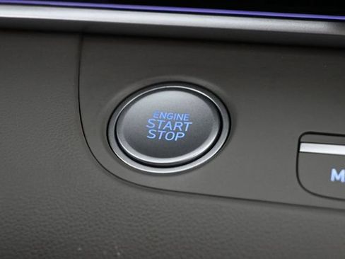 Used 2024 Hyundai Elantra SEL FWD image 36