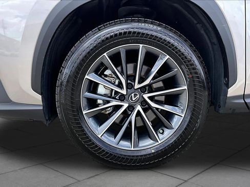 Used 2025 Lexus NX 250 FWD w/ Accessory Package (Z1) image 11