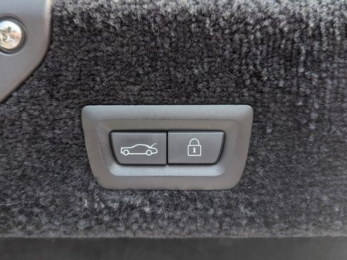 Used 2018 Rolls-Royce Dawn image 54