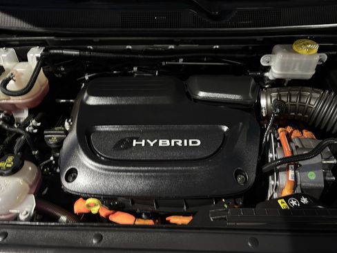 Used 2017 Chrysler Pacifica Touring Plus image 26