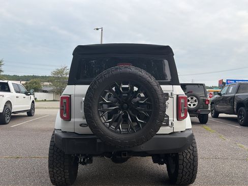 Used 2023 Ford Bronco Outer Banks AWD/4WD image 4