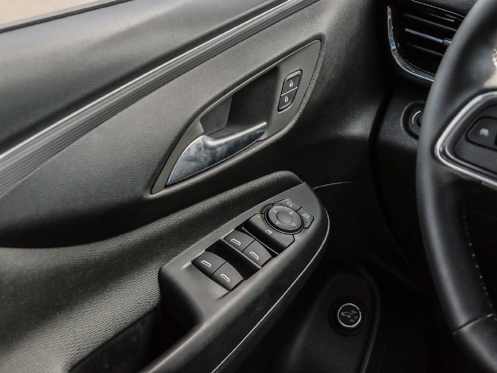 Used 2026 Buick Envista Avenir FWD image 31