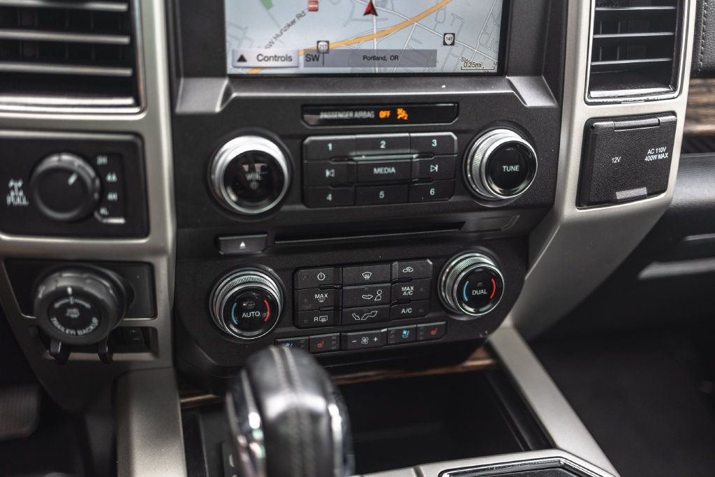 Used 2018 Ford F150 Lariat w/ Equipment Group 502A Luxury AWD/4WD image 18