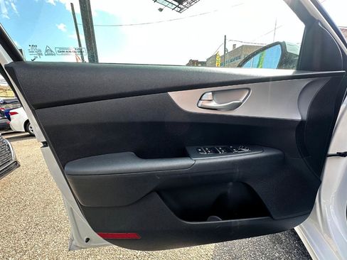 Used 2024 Kia Forte LXS FWD image 17