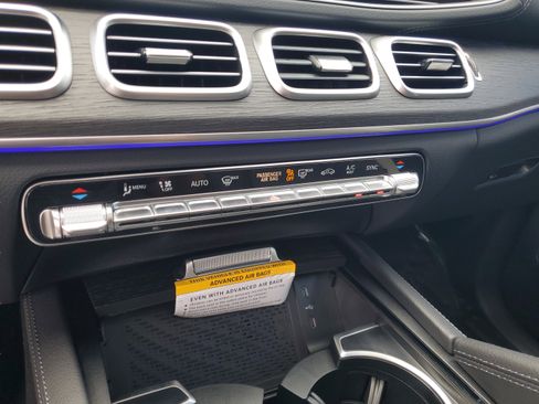Certified 2026 Mercedes-Benz GLS 450 4MATIC image 25