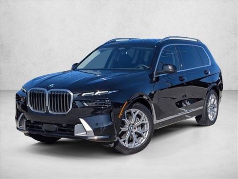 Certified 2025 BMW X7 xDrive40i w/ Premium Package image 1