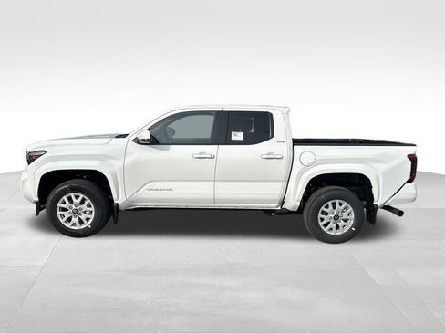 New 2026 Toyota Tacoma SR5 image 2