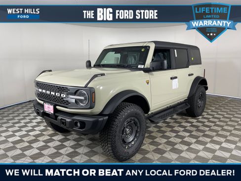 New 2025 Ford Bronco Badlands w/ Sasquatch Package image 1