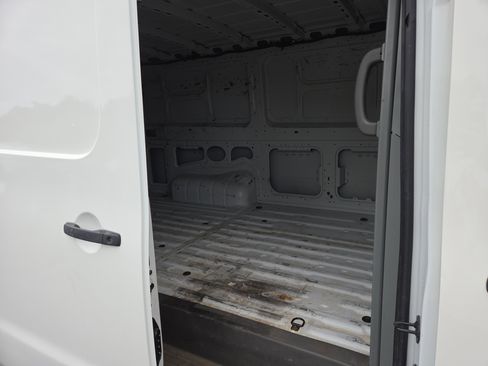 Used 2020 Nissan NV 1500 S image 12