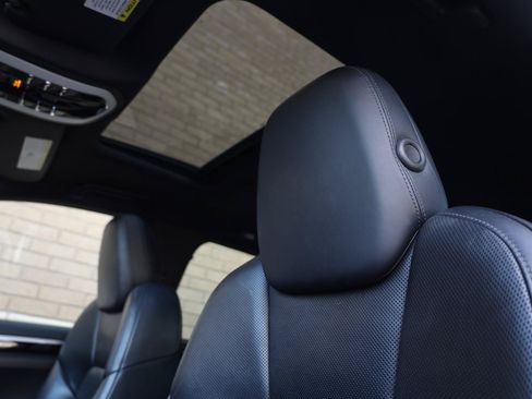 Used 2016 Porsche Cayenne AWD/4WD image 18