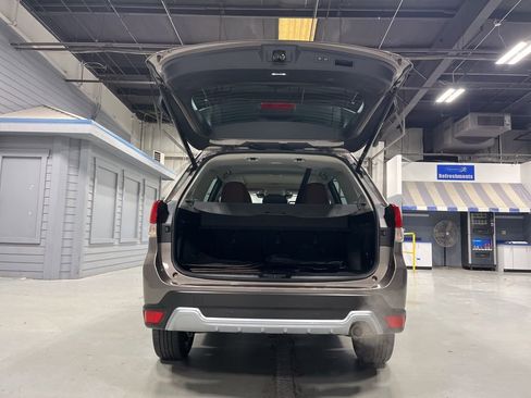 Used 2023 Subaru Forester Touring image 10