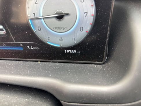 Used 2022 Hyundai Tucson Limited image 15