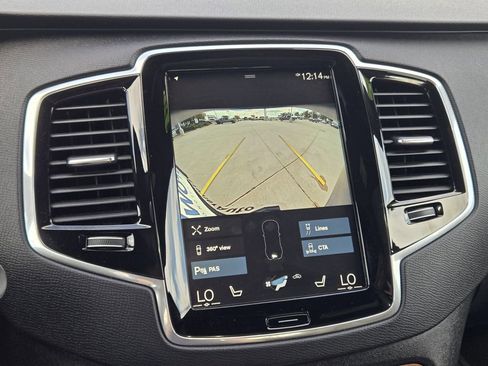 Used 2022 Volvo XC90 T6 Momentum w/ Advanced Package image 19