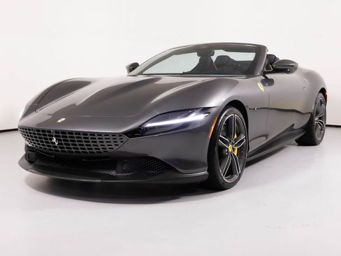 Used 2025 Ferrari Roma Spider image 20