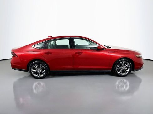 Certified 2023 Honda Accord EX image 8