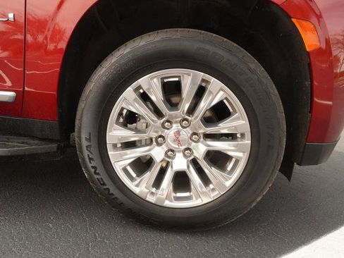 Used 2024 GMC Yukon Denali w/ LPO, Floor Liner Package AWD/4WD image 39
