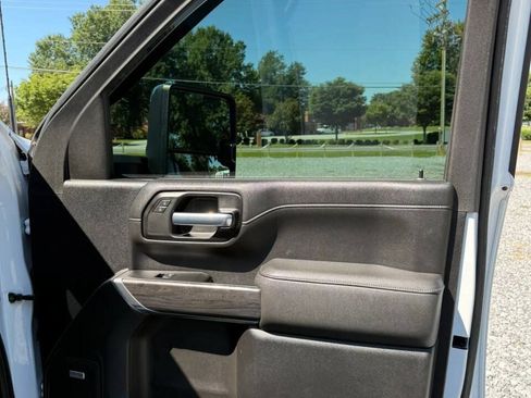 Used 2021 Chevrolet Silverado 2500 LTZ w/ LTZ Premium Package AWD/4WD image 28