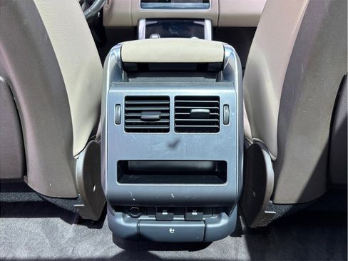 Used 2021 Land Rover Range Rover Sport SE image 42