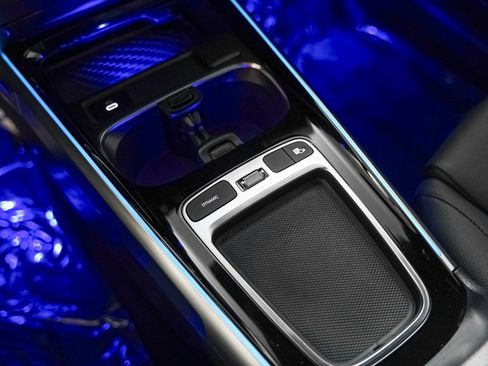 Certified 2024 Mercedes-Benz GLB 250 250 image 19