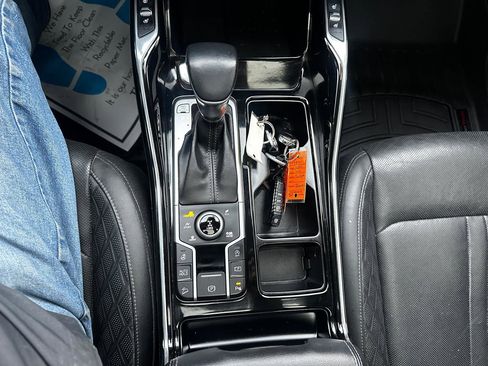 Used 2021 Kia Sorento SX Prestige image 16