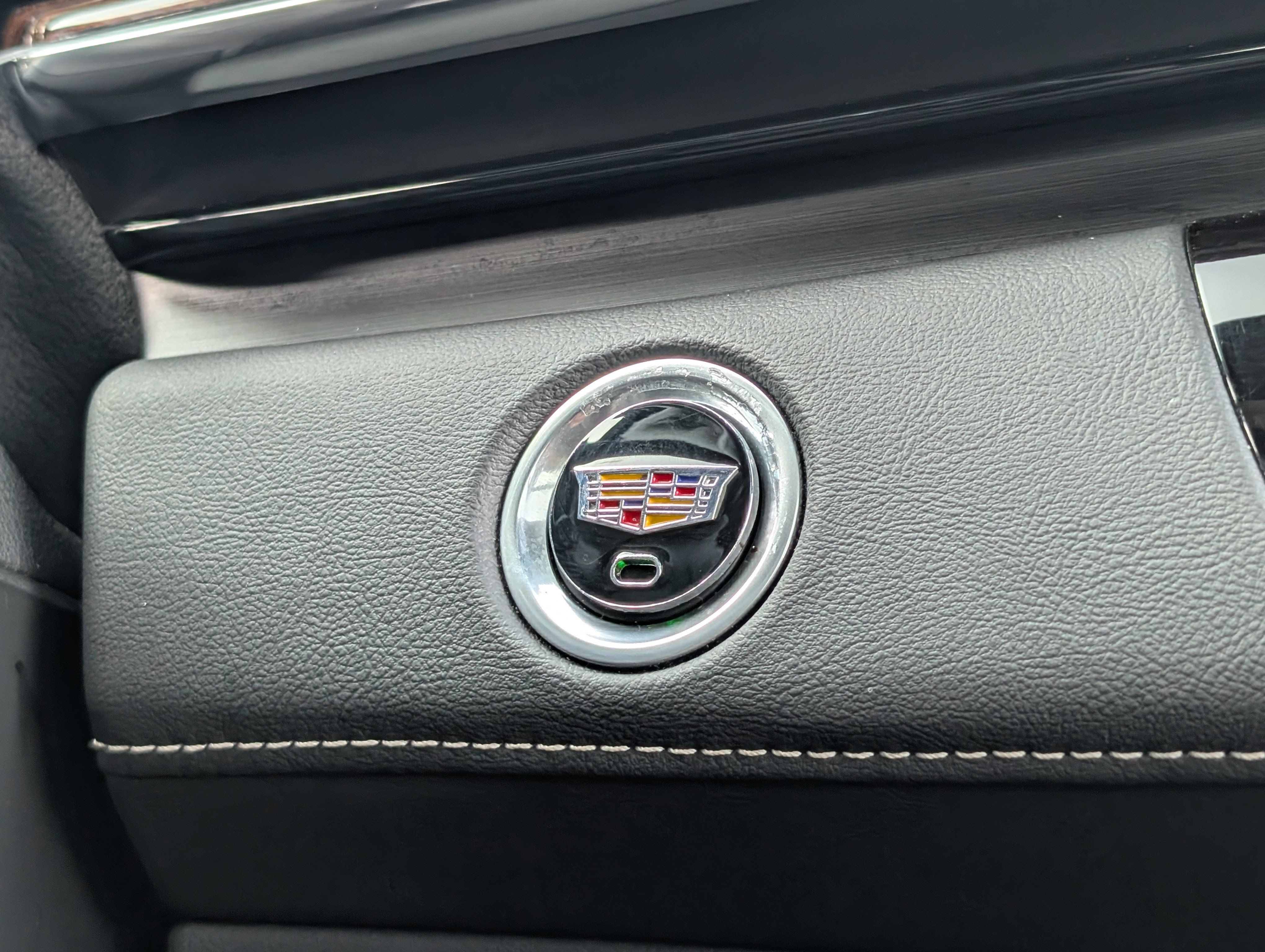 Used 2023 Cadillac Escalade Premium Luxury w/ Performance Package RWD image 37
