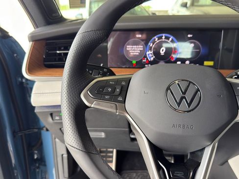 New 2026 Volkswagen Tiguan SEL R-Line AWD/4WD image 20
