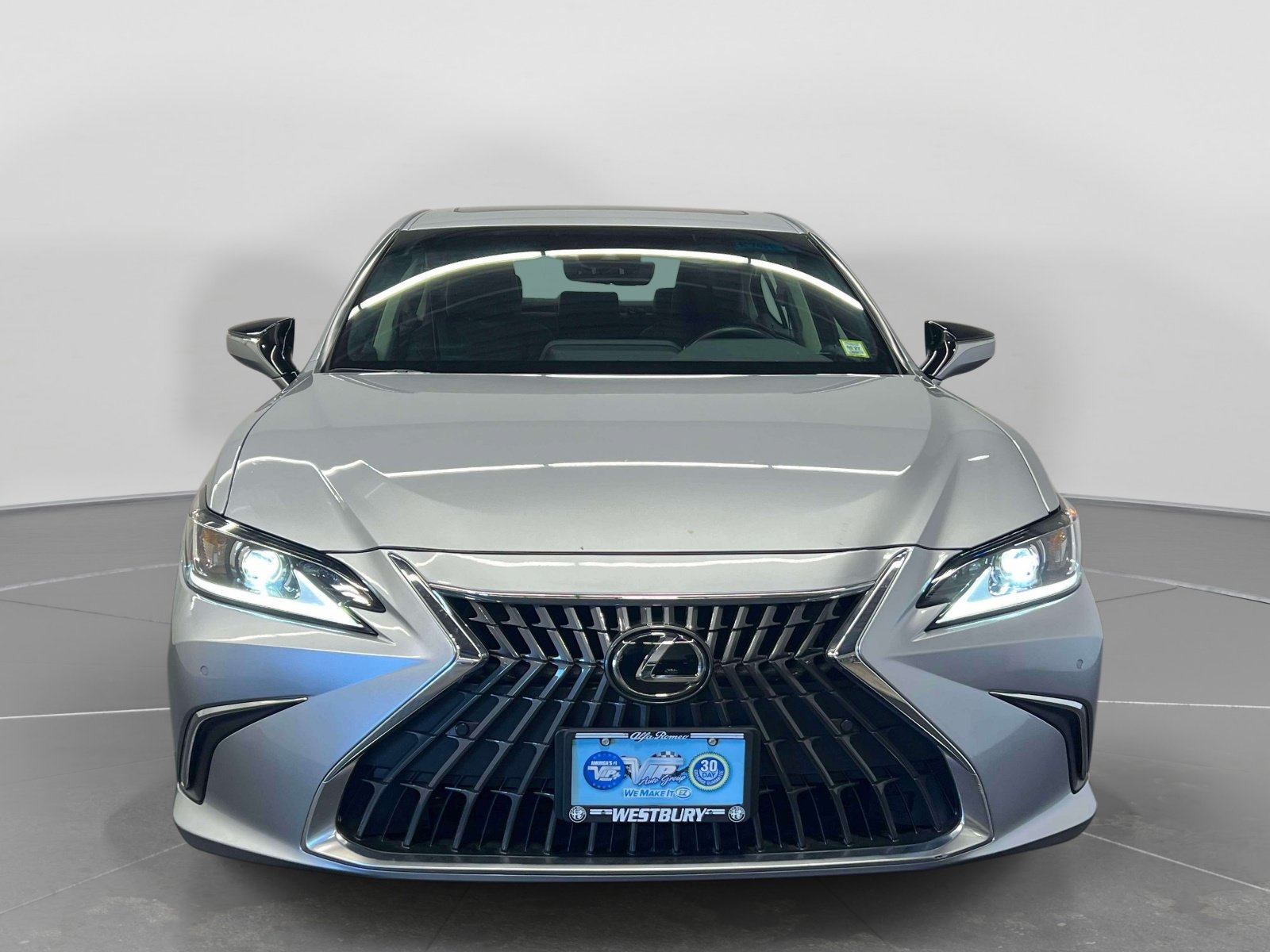 Used 2023 Lexus ES 350 w/ Premium Package FWD image 2
