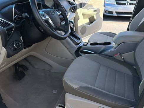 Used 2013 Ford C-MAX SE FWD image 24