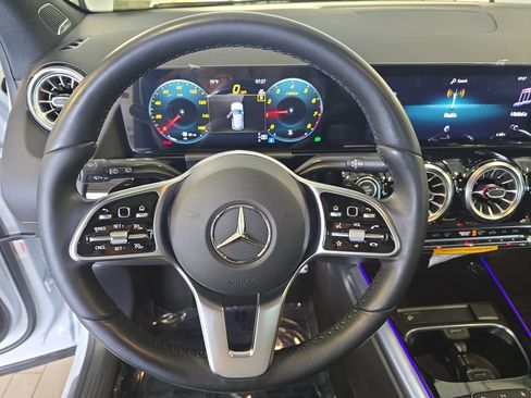 Certified 2023 Mercedes-Benz GLA 250 image 21