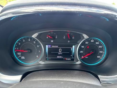 Used 2018 Chevrolet Traverse Premier w/ Driver Confidence II Package FWD image 9