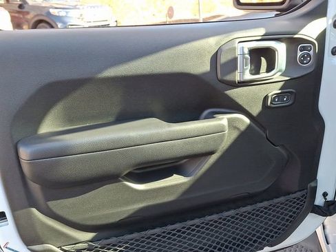 Used 2018 Jeep Wrangler Sport S image 12