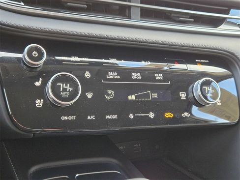 Certified 2025 INFINITI QX60 Luxe image 20