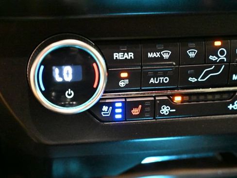 Used 2020 Ford Expedition Platinum AWD/4WD image 37