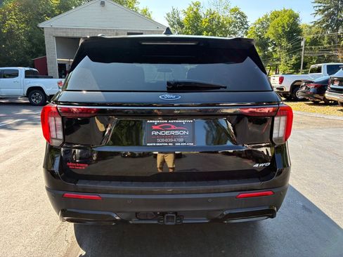 Used 2025 Ford Explorer ST-Line AWD/4WD image 9