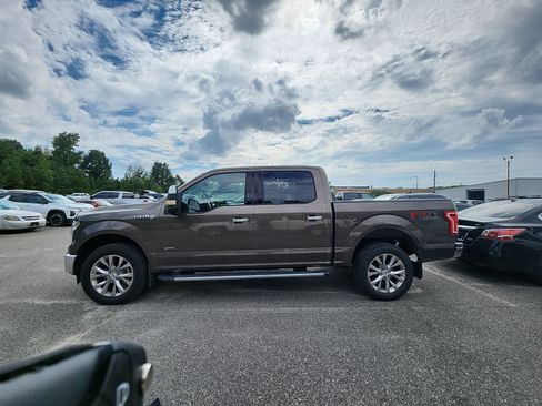 Used 2017 Ford F150 XLT w/ Equipment Group 302A Luxury AWD/4WD image 2