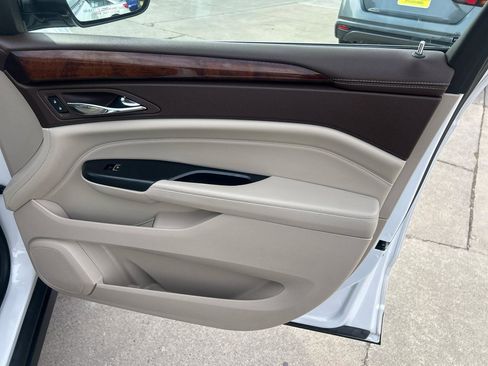 Used 2015 Cadillac SRX Premium w/ Trailering Package image 17