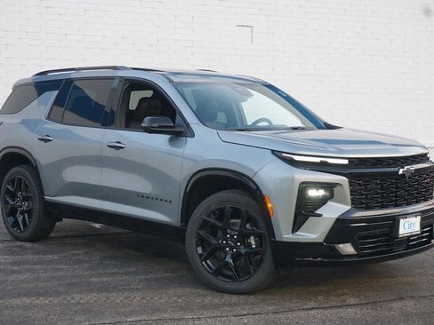 New 2026 Chevrolet Traverse RS w/ LPO, Floor Liner Package image 3