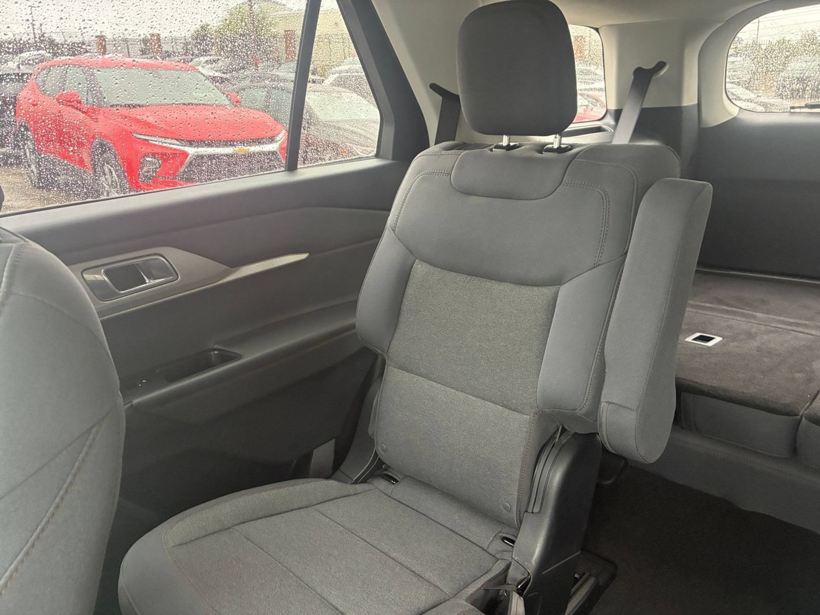 Used 2026 Ford Explorer Active AWD/4WD image 34