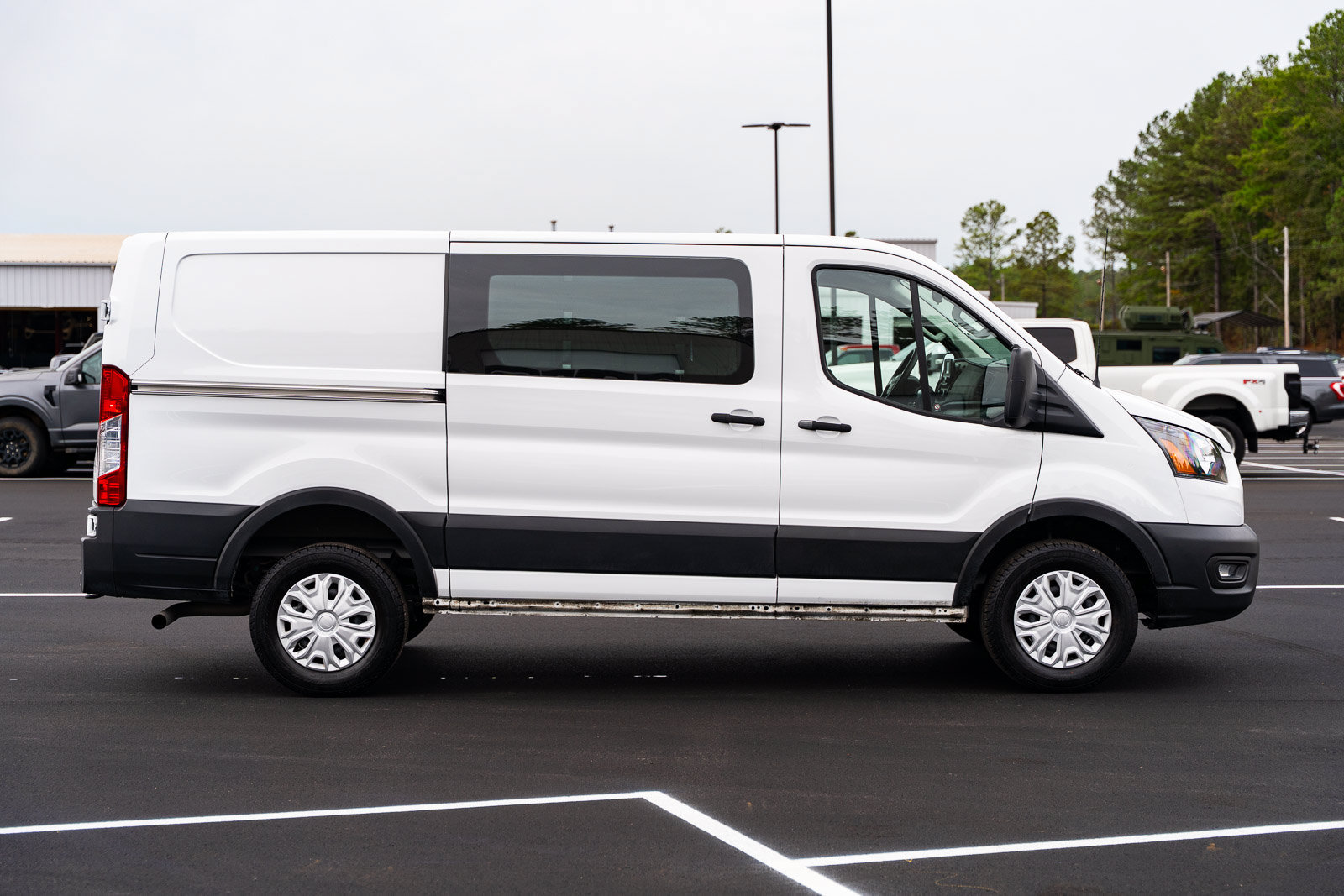 Used 2025 Ford Transit 250 Low Roof w/ Exterior Upgrade Package RWD image 8