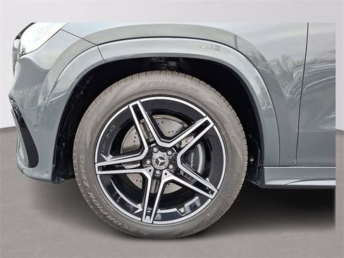 New 2026 Mercedes-Benz GLS 450 4MATIC image 6