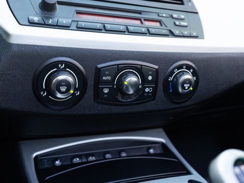 Used 2007 BMW Z4 3.0si image 31