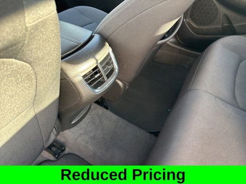 Used 2024 Chevrolet Malibu LT image 33