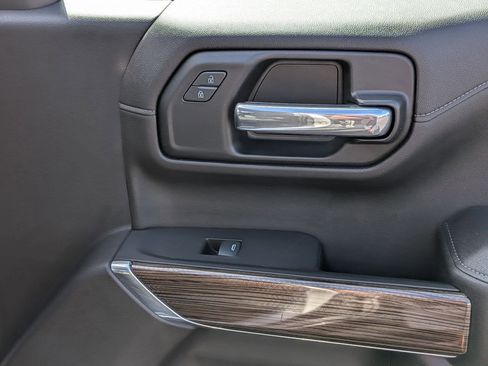 Used 2019 Chevrolet Silverado 1500 LT w/ All-Star Edition AWD/4WD image 32