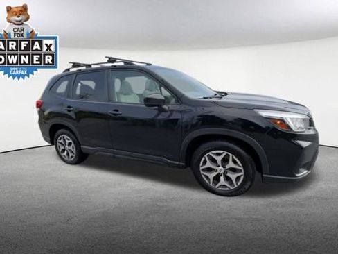 Used 2019 Subaru Forester Premium w/ All-Weather Package AWD/4WD image 2
