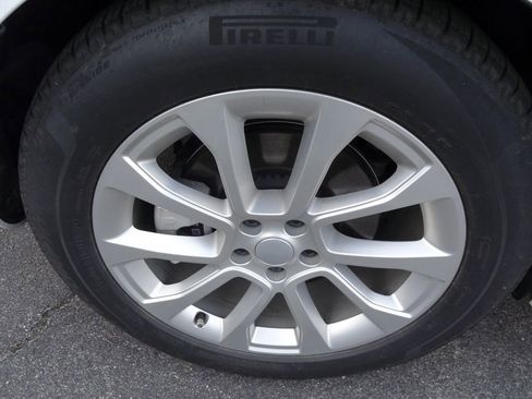 Used 2025 Land Rover Range Rover Sport Dynamic SE image 15