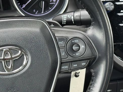 Used 2019 Toyota Camry SE w/ Carpet Mat Package FWD image 22