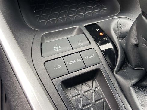 Used 2025 Toyota RAV4 LE image 24